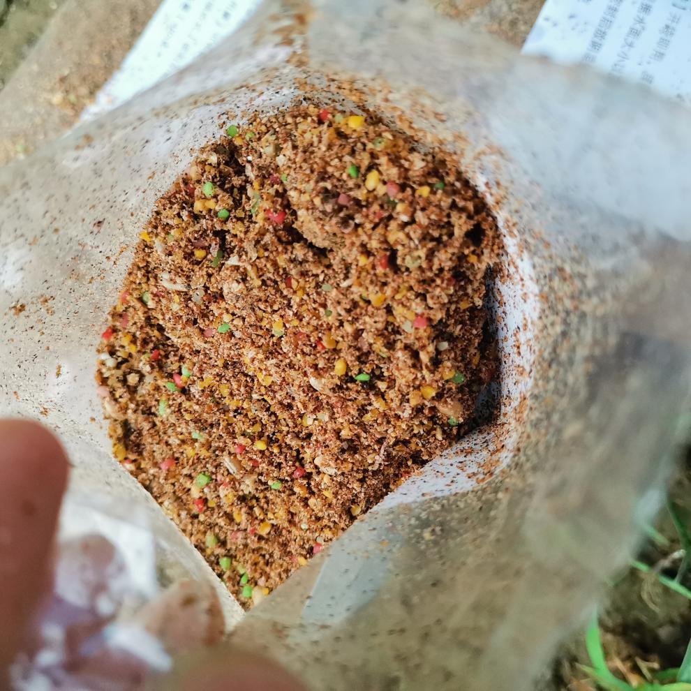 （钓鱼技巧）鱼饵鲫鱼窝料的配方，你知道吗？