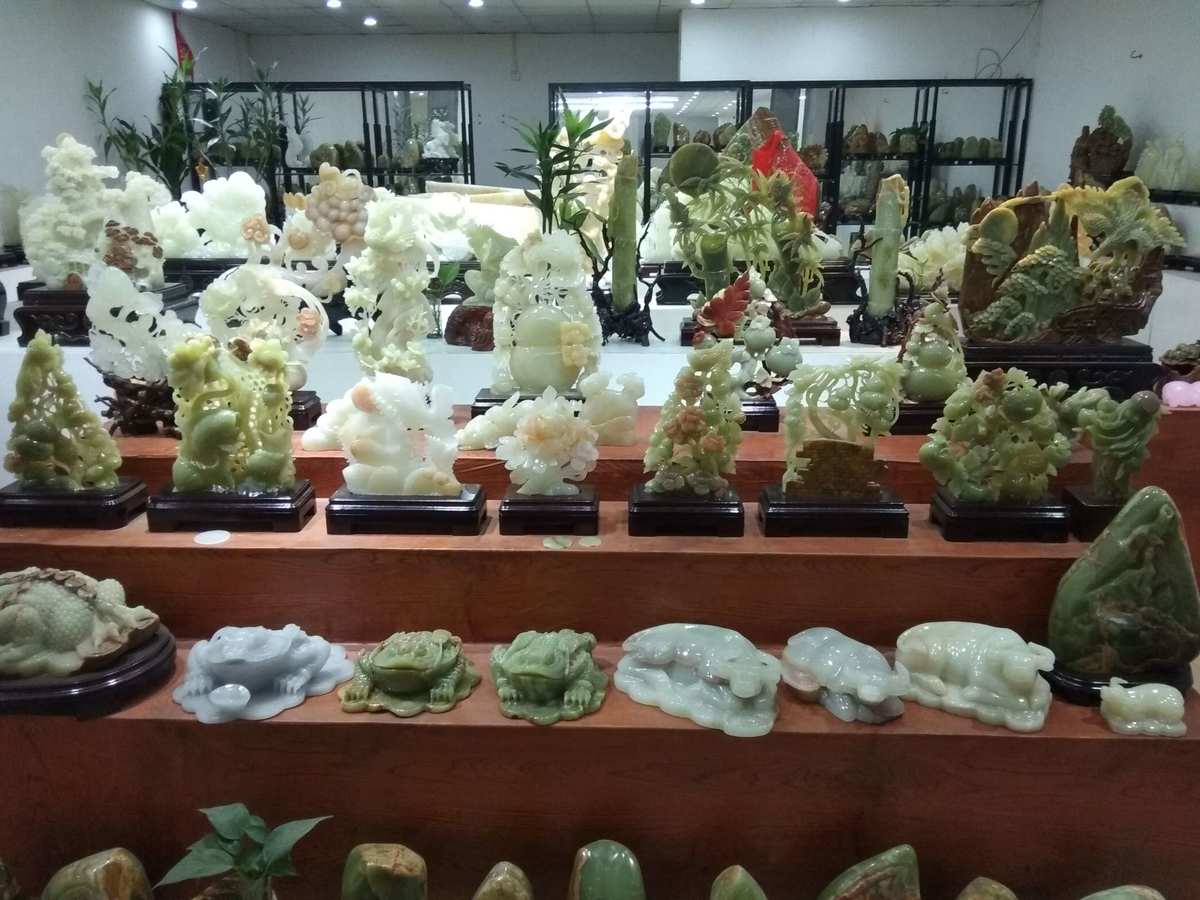 南宁花鸟市场玉器城，您值得拥有！
