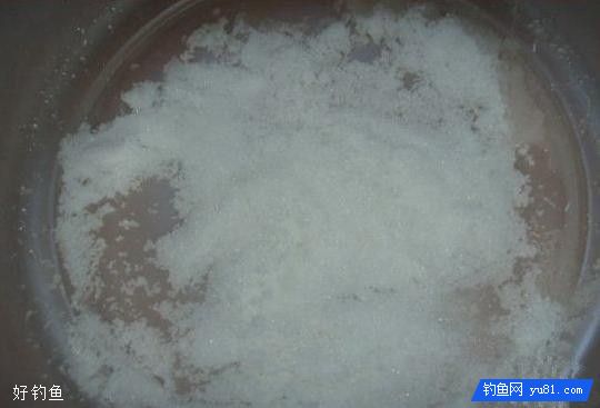 自制鲫鱼小麦玉米渣窝料配方