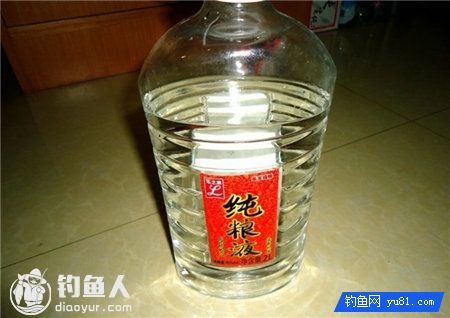 自制钓鱼秘制药酒及窝料